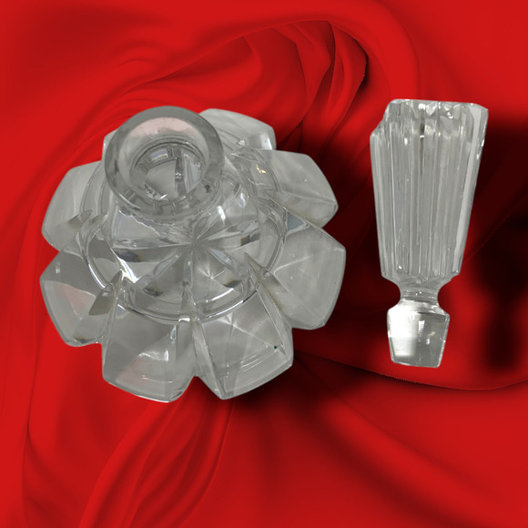 Vintage Mikasa Clear Crystal Perfume Bottle 5" Stopper Mint Condition Sticker - Picture 4 of 7